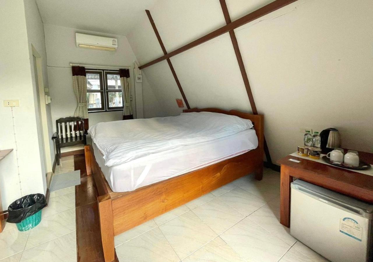 Popeye House Guest house *